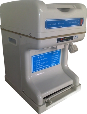 Πλήρως αυτόματο εξοπλισμό ψύξης 2Kg Min Bulk Convenient Ice Block Crusher