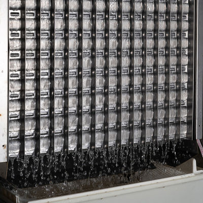 180 κιλά 24 ώρες Ηλεκτρικό ρεύμα 5.4A LZ-400 Crescent Cube Εστιατόριο μηχανή για την παρασκευή πάγου